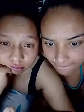 PinkMoonGirls Webcam show