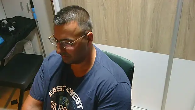 VanillaTime78-Jorge Show Webcam