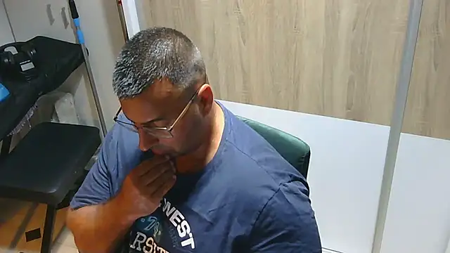 Show de VanillaTime78-Jorge na webcam