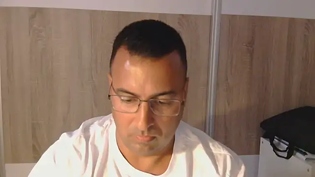 Show de VanillaTime78-Jorge na webcam