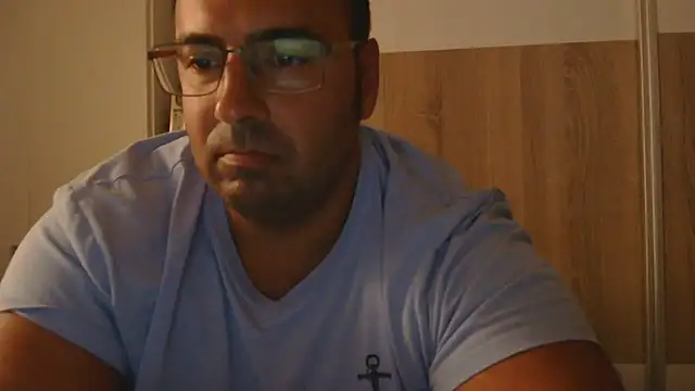 VanillaTime78-Jorge: διαδικτυακό σόου στην κάμερα