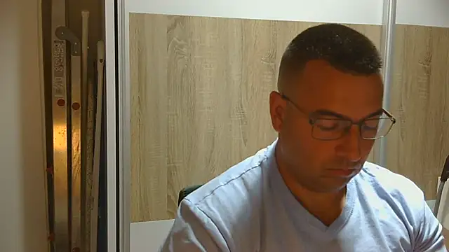 Pertunjukan Kamera Web VanillaTime78-Jorge