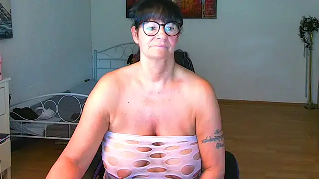 XXX chat uživo modela Sylly