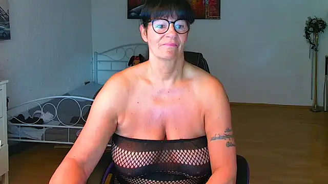 Sylly's Live XXX Chat
