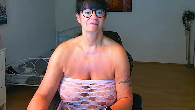 Sylly Live XXX-chat