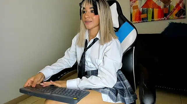 Živý XXX chat Emily_bruss