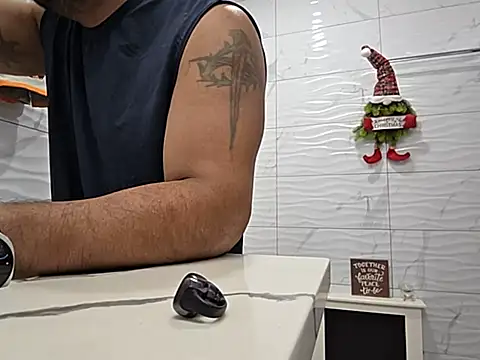 bischo666 Show in webcam