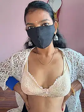 Payal_143: διαδικτυακό σόου στην κάμερα