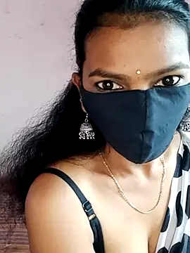 Payal_143: διαδικτυακό σόου στην κάμερα