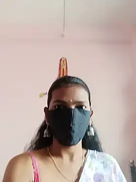 Show modela Payal_143 na web-kameri