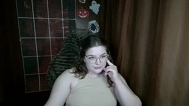 Teasing_Dora Show in webcam