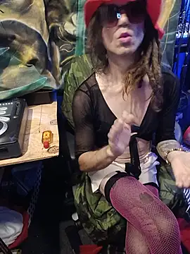 AllucyLu's Webcam Show