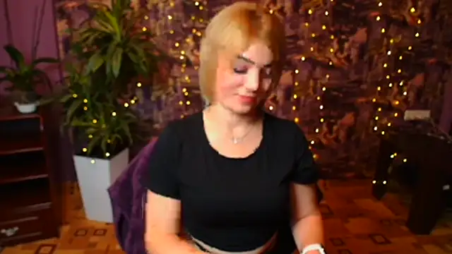 Chat +18 de CuttieEmma ao vivo