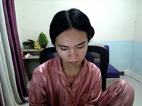 הופעת וובקאם של devine_goddess