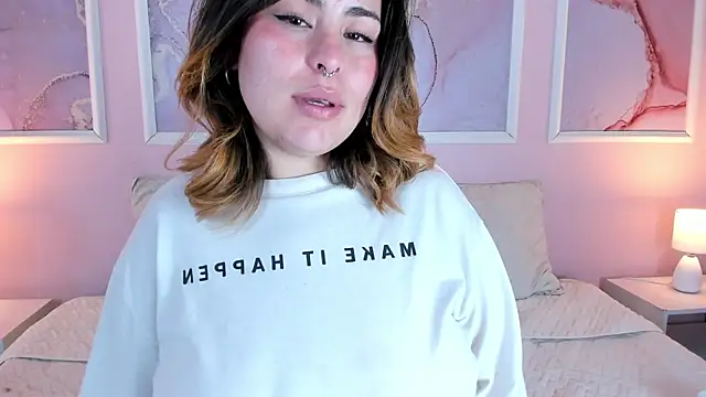 Kennya_Rodriguez Adlı Modelin Canlı XXX Sohbeti