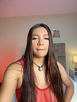 Pushaina__1's Webcam Show