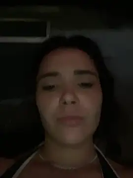 SelenaAllure 现场聊天室