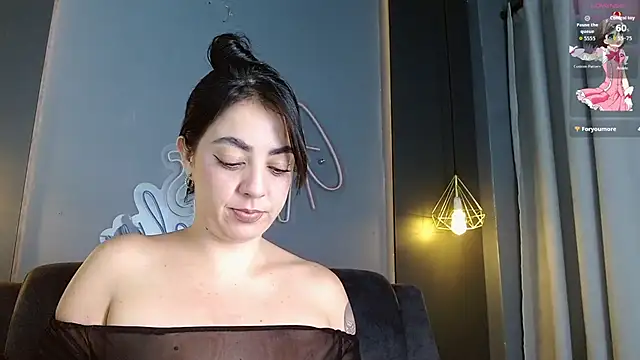 CORAL_FOX's Live XXX Chat