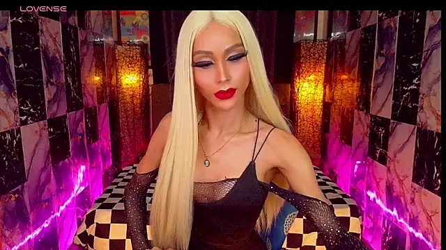 SeductiveSamanthaTS webcam show