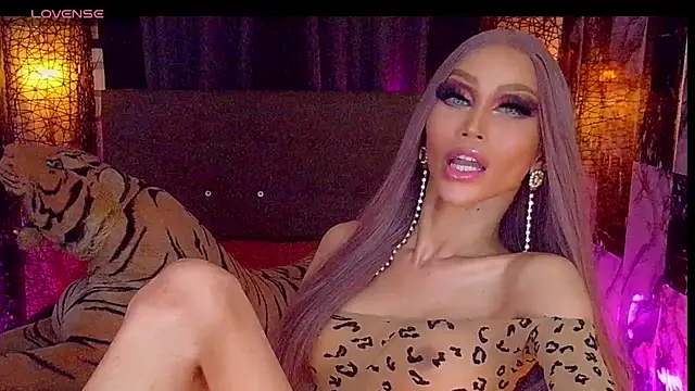 SeductiveSamanthaTS Шоу с уебкамера