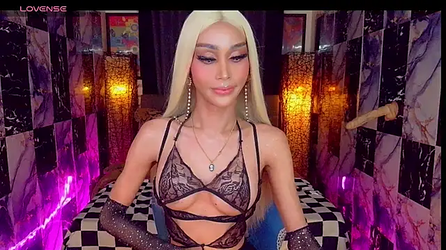 SeductiveSamanthaTS webcam show