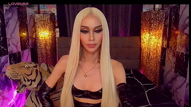 SeductiveSamanthaTS Шоу с уебкамера