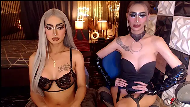 Show de MonstrousCockDiva na webcam