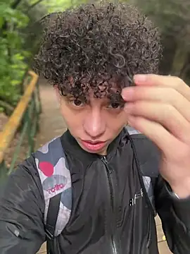 yoursexyjose's Webcam Show