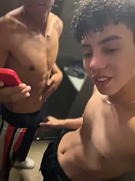 yoursexyjose webkamerás műsora
