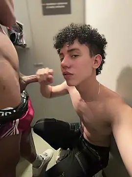 yoursexyjose – webcam-show
