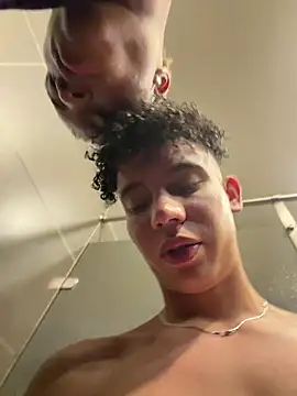 yoursexyjose webcam show