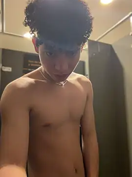 Show modela yoursexyjose na web-kameri