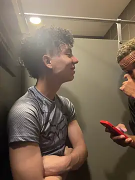 yoursexyjose's Webcam Show