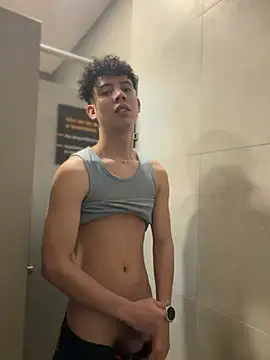 yoursexyjose 网络视讯表演