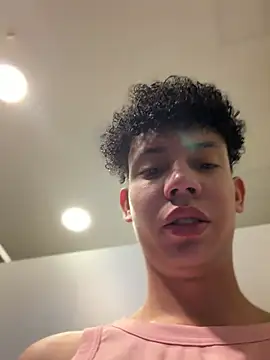 yoursexyjose's Webcam Show
