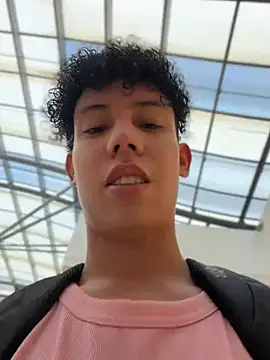 yoursexyjose Webcam-Show
