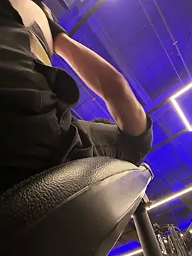 yoursexyjose Show Webcam