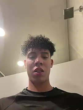 yoursexyjose – webcam-show