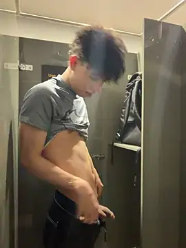yoursexyjose Show in webcam
