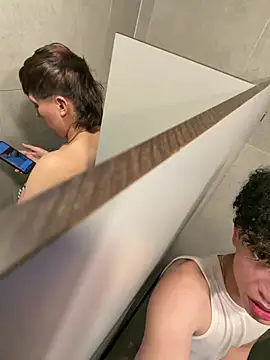 yoursexyjose Show Webcam