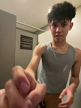 yoursexyjose Webcamshow