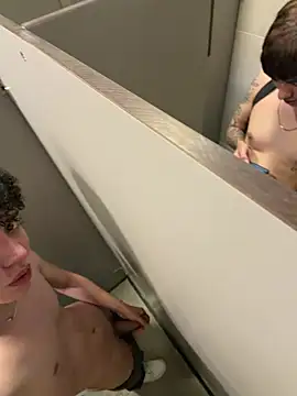 yoursexyjose Show Webcam
