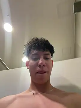 Show de yoursexyjose na webcam