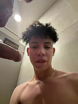 yoursexyjose Webcam show