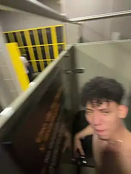 yoursexyjose webcam show