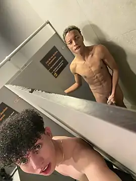 Webkamerová show yoursexyjose