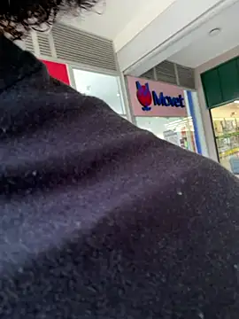 yoursexyjose's Webcam Show