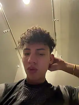 Show Webcam de yoursexyjose