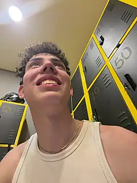 yoursexyjose's Webcam Show