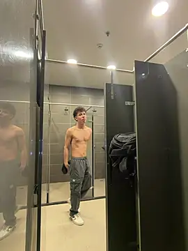 yoursexyjose's Webcam Show